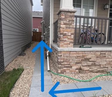 Southwest Calgary Apartamento | Cozy Basement Suite, SW Calgary