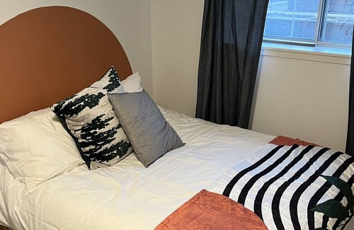 Cedarbrae Casa | Cozy basement suite w/fireplace. Pet friendly!