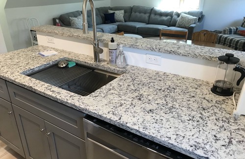 Ocean Park Apartamento | Cozy beach apartment steps from the ocean, Kinney Shores, ME. Newly renovated!