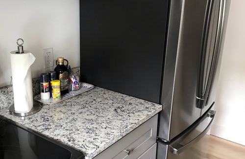 Ocean Park Apartamento | Cozy beach apartment steps from the ocean, Kinney Shores, ME. Newly renovated!