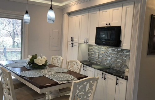 Town Bank Casa | Cozy Beach Block Cottage - Steps To The Beach ...