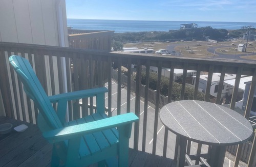 Emerald Isle Condominio | Cozy beach condo in Emerald Isle, NC