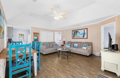 Myrtle Beach Casa | Cozy Beach Cottage, Steps to Ocean & Shops by myBeach Vacation Rentals