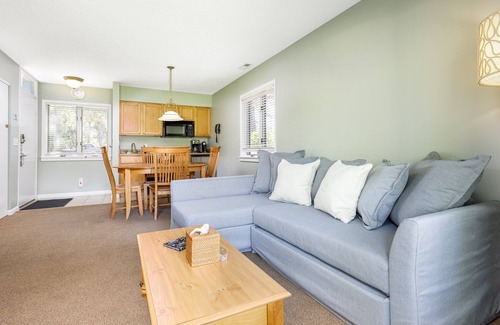Williamsburg Condominio | Cozy Beach Front Condo | AC | Beach | Waterfront |