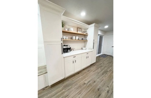 Whitfield Casa | Cozy Beach House Getaway! Sleeps 12!