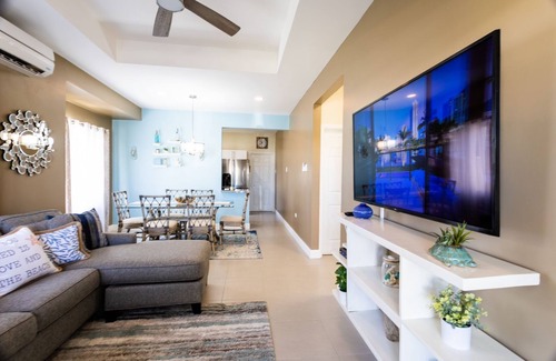 Lucea Casa | Cozy Beach House getaway in Lucea Hanover