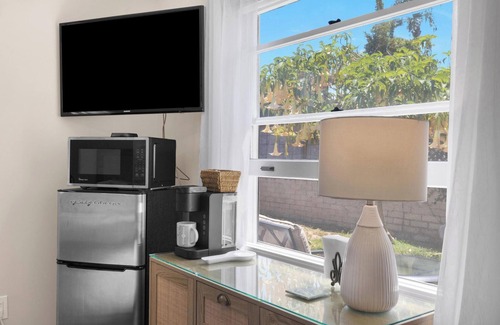 La Jolla Mesa Apartamento | Cozy Beach Studio in the Heart of San Diego!