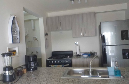 Tumba Vieja Apartamento | Cozy Beach View Apartment in Panama City, Panama