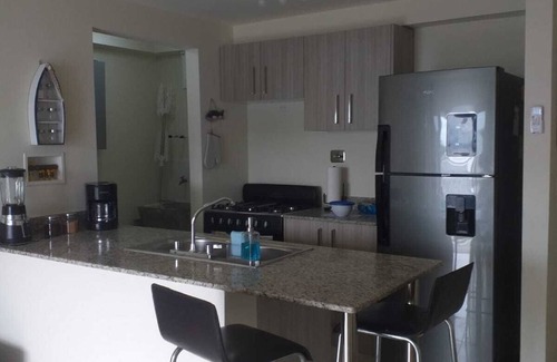 Tumba Vieja Apartamento | Cozy Beach View Apartment in Panama City, Panama