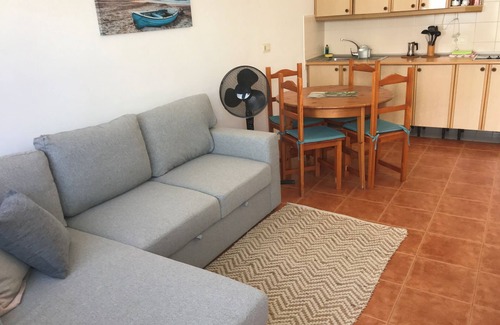 Los Lagos Apartamento | Cotillo apartamento frente al mar con maravillosas puestas de sol