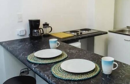 Santa Tecla Apartamento | Cozy beachfront studio at heart of Puerto de La Libertad