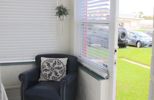 New Smyrna Beach Apartamento | Cozy Beachside Cottage Studio