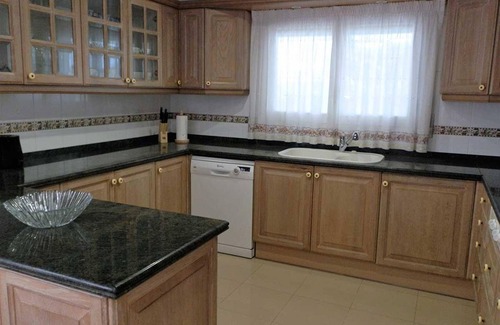 Riumar Casa | Casa junto al mar, piscina privada, mascotas y playa canina, WiFi gratis