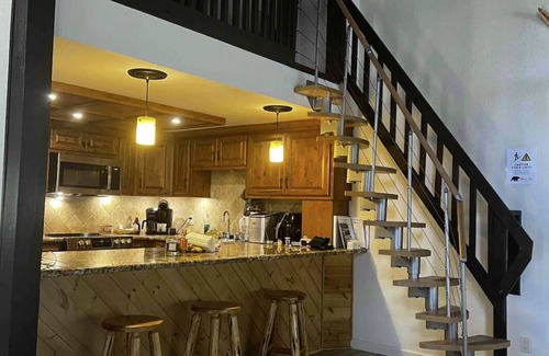 Zephyr Cove Chalet De Esquí | 🐻 Cozy Bear's Lair Tahoe Chalet Near Heavenly 🏂