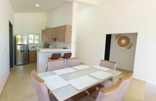 Costa Del Sol Casa | Casa hermosa y acogedora cerca de la playa y La Puntilla en Costa del Sol