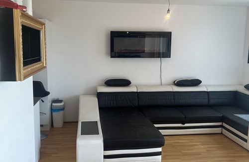 Favoriten Apartamento | Cozy beautiful nice nature close to u1 station Oberlaa & autobahn