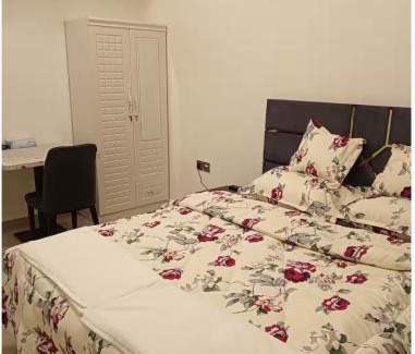 Ajman Casa | Cozy Beautiful Private Nerd with Shared Washroom