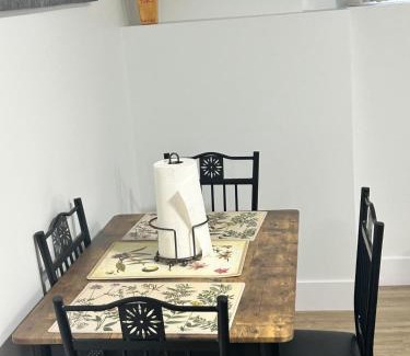Moncton Apartamento | Cozy Bedroom Apartment in Moncton North