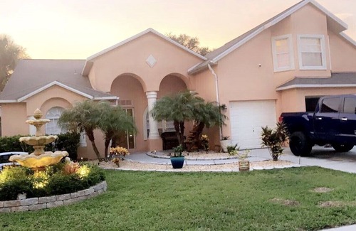 Riverview Casa | Cozy bedroom on first floor. No kitchen access .