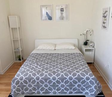 West Philadelphia Casa | Cozy bedrooms at University City in Philadelphia
