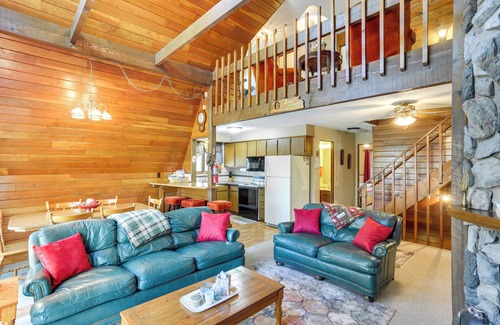 Rapid City Cabina | Cozy Black Hills Nature Retreat w/ Private Deck!
