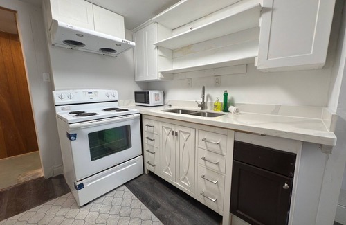 Bridlewood Casa | Cozy BMST bedroom with private bathroom near Sheppard 401 and Birchmount#4