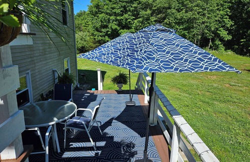 Guilford Apartamento | Cozy Boho Apartment with WiFi, AC in Charming Guilford
