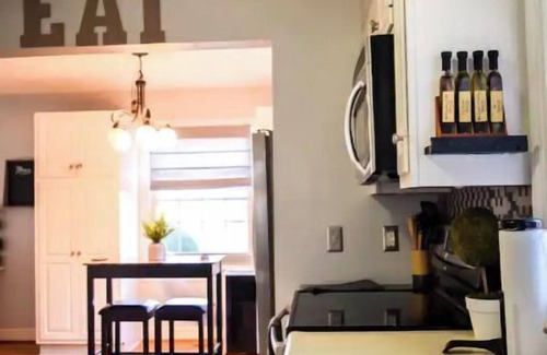 Staunton Casa | Cozy Boho Chic Cottage in the Shenandoah Valley