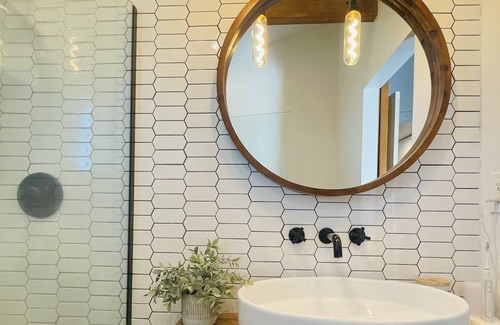 Flagstaff Cabaña | Cozy Boho Mid Century Cottage
