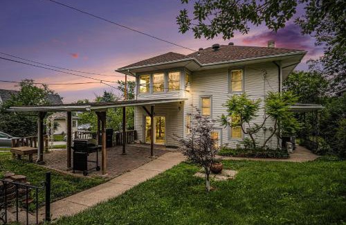 Downtown Omaha Casa | Cozy Boho Retreat Blocks from UNMC