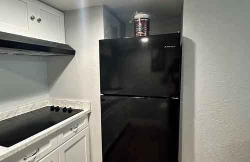 San Antonio Apartamento | Cozy BR Apt near Sea World, Lackland AFB, and great shopping.