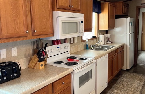 Petroleum County Casa | Cozy Breaks ‘BUNKHOUSE’
