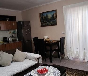 Rade Apartamento | Cozy Breeze Central Apartment