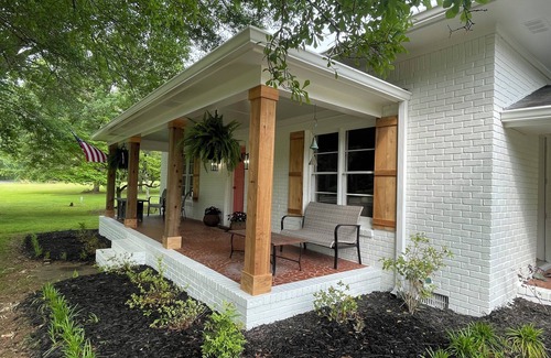 Palmetto Casa | Cozy brick farmhouse within walking distance to Serenbe. Pet-Friendly!
