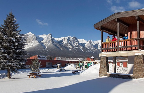 Canmore Apartamento | Cozy + Bright Canmore Room | Great Value!