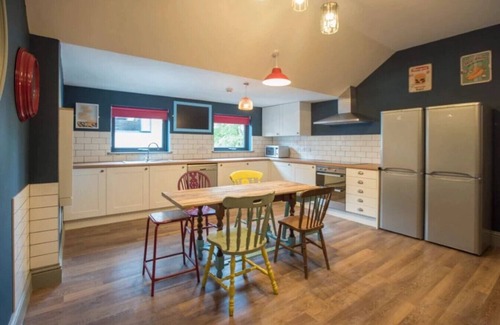 Headingley Apartamento | Cozy Budget Room with Shared Washroom Access