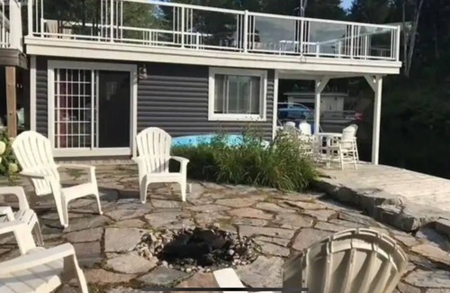 Torrance Casa | Cozy bungalow in quiet bala bay on lake muskoka. Muskoka Lake