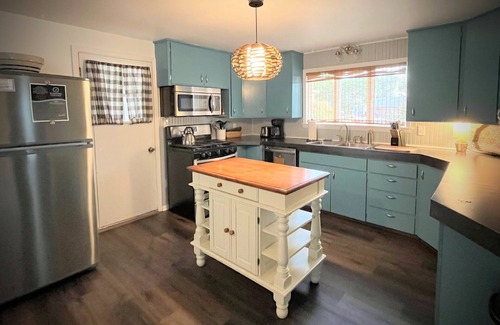 Prescott Casa | Cozy bungalow near downtown Prescott.