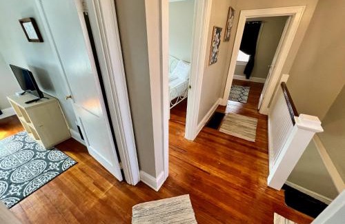 West Price Hill Casa | Cozy Bungalow Quiet Neighborhood Suite 1