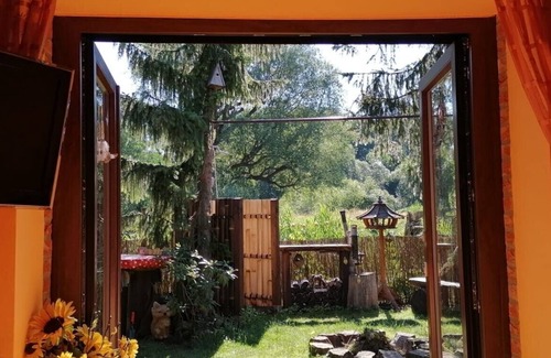 Altfriesack Casa | acogedor bungalow con sauna y acceso directo de agua