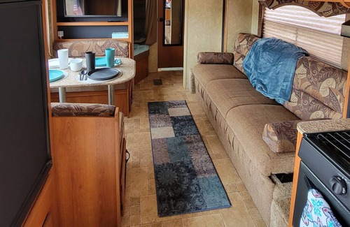 Kalispell Casa | Cozy Bunkhouse Camper with Mountain Views
