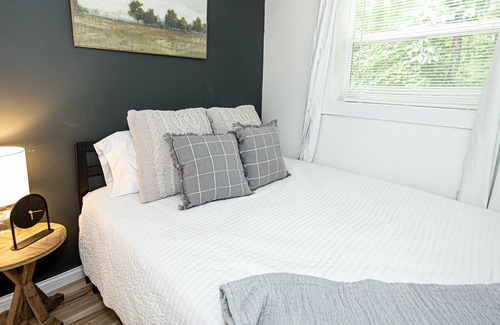 Burnside Cabina | Cozy Burnside Cottage Near Lake Cumberland