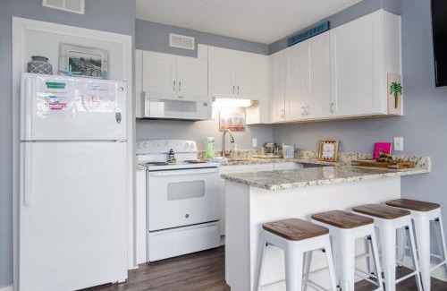 Carolina Beach Casa | Cozy Cabana by Bryant Real Estate