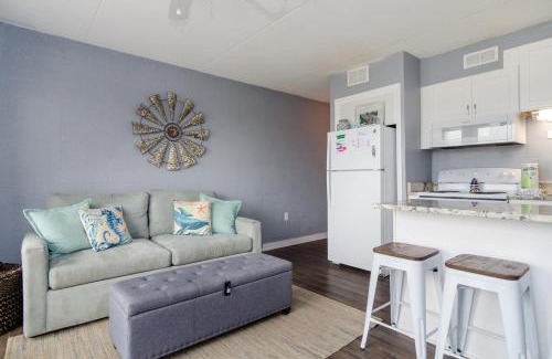 Carolina Beach Casa | Cozy Cabana by Bryant Real Estate