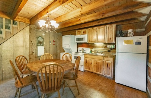 Blowing Rock Apartamento | Cozy Cabin #10 - Sleeps 6 - Full kitchen + fireplace - between Boone & Blowing Rock NC