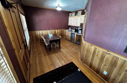 Almo Cabina | Cozy Cabin 4 Almo Inn near City of Rocks and Castle Rocks Park