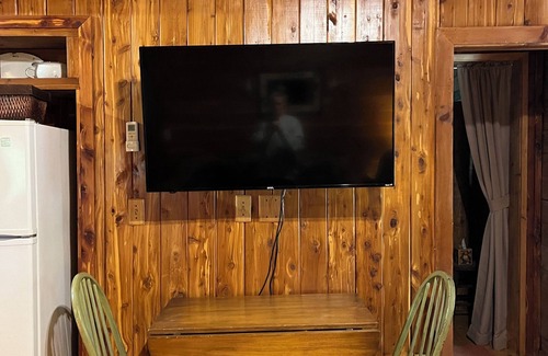 Jasper Cabina | Cozy Cabin across the street from the Arkansas Grand Canyon on Hwy 7