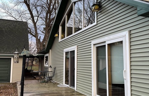 Newville Cabina | Cozy Cabin at Lake Koshkonong