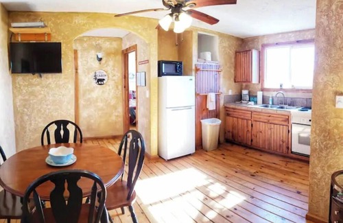 Rockaway Beach Casa | Cozy Cabin at the Lake - Close to Marina