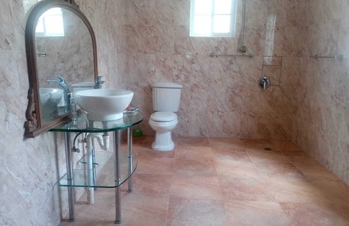 Santa Cruz Cabaña | Cozy Cabin at the Steppes Estate - 20 mins from the beach